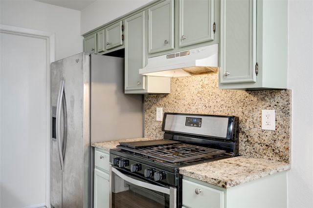 6210 Buffalo PASS B, Austin, TX 78745