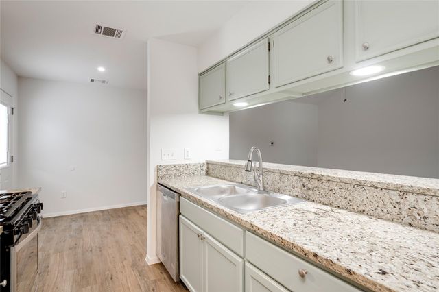 6210 Buffalo PASS B, Austin, TX 78745