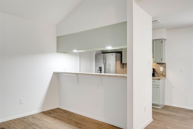 6210 Buffalo PASS B, Austin, TX 78745