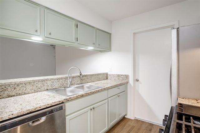 6210 Buffalo PASS B, Austin, TX 78745