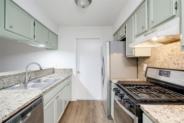 6210 Buffalo PASS B, Austin, TX 78745