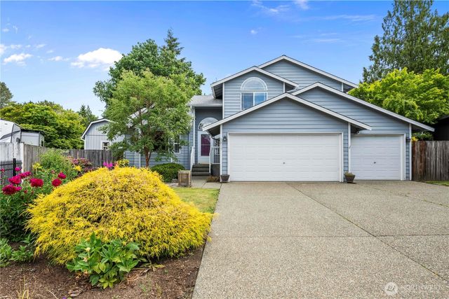 7215 79th Drive NE, Marysville, WA 98270