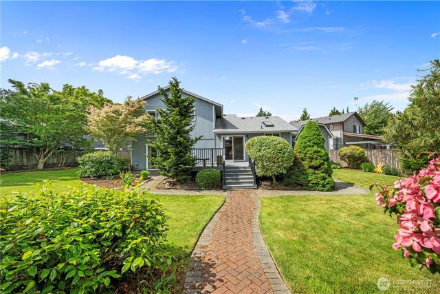 7215 79th Drive NE, Marysville, WA 98270