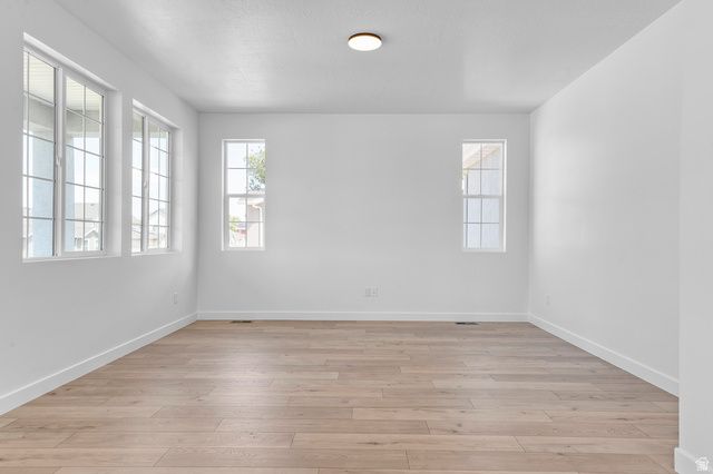 7816 W 2820 S, Magna, UT 84044