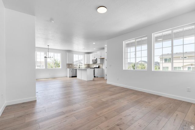 7816 W 2820 S, Magna, UT 84044