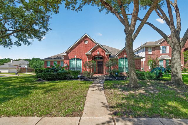 12222 Aspen Lane, Stafford, TX 77477