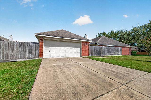 12222 Aspen Lane, Stafford, TX 77477