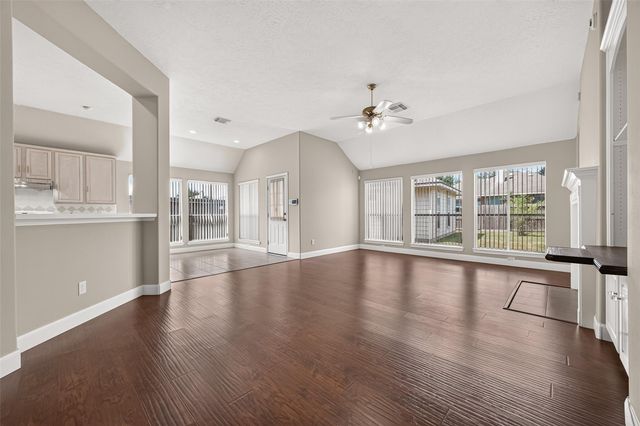 12222 Aspen Lane, Stafford, TX 77477