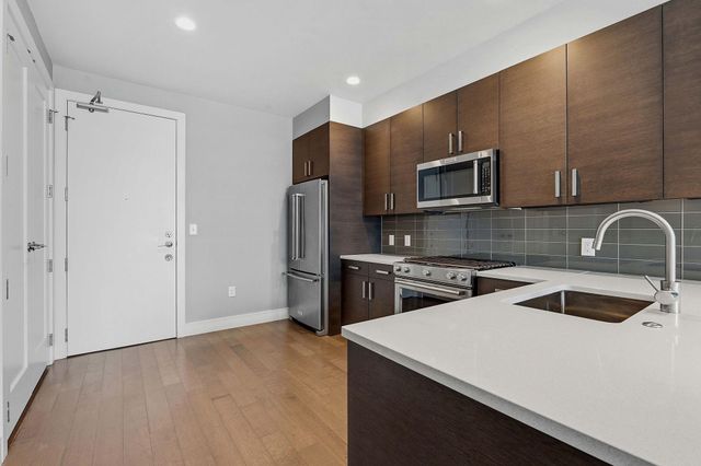 222 West Ave 2207, Austin, TX 78701