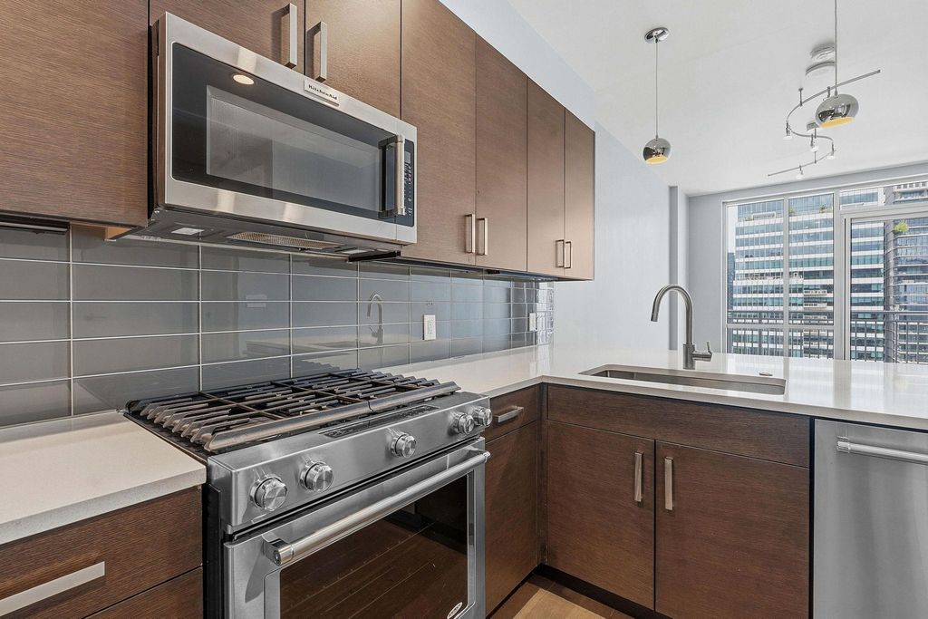 222 West Ave 2207, Austin, TX 78701