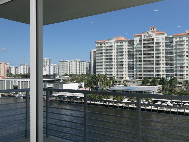 2900 NE 30th Street 7H, Fort Lauderdale, FL 33306