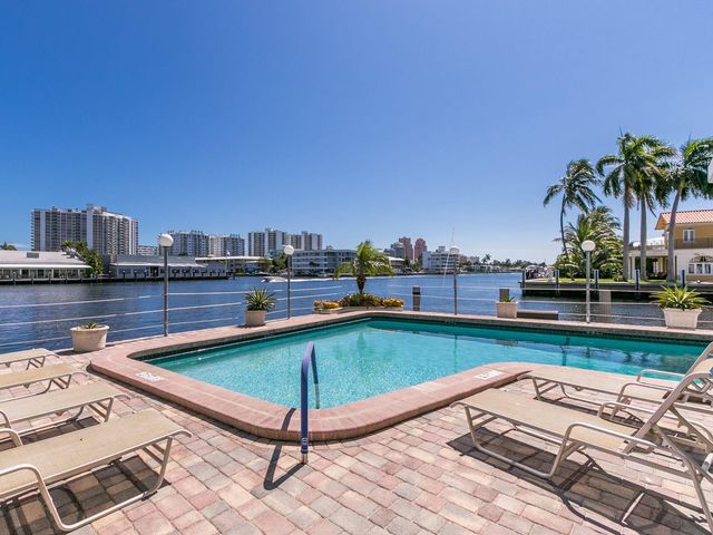 2900 NE 30th Street 7H, Fort Lauderdale, FL 33306