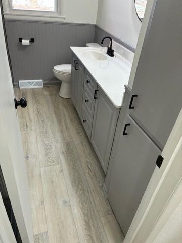 7317 Hedges Avenue, Raytown, MO 64133