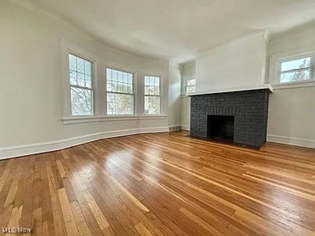 1319 Lakewood Avenue, Lakewood, OH 44107