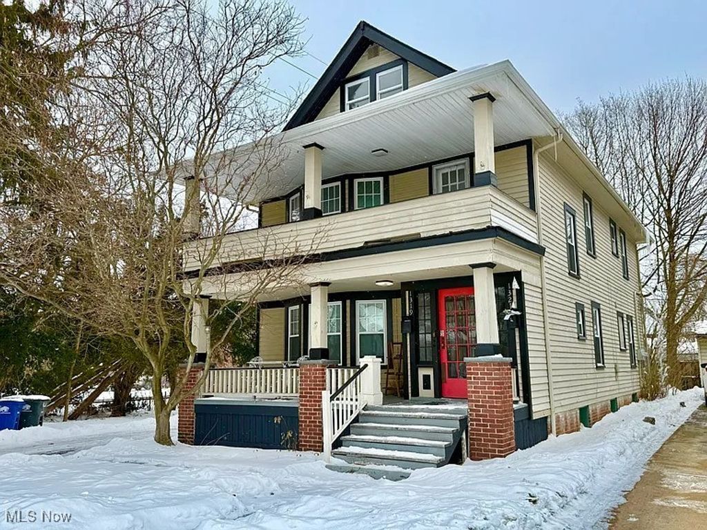 1319 Lakewood Avenue, Lakewood, OH 44107
