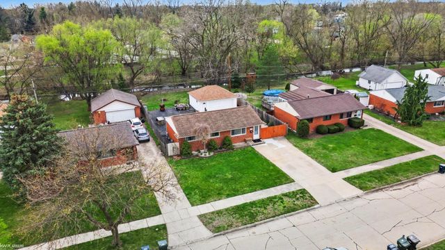 11160 Lesure Drive, Sterling Heights, MI 48312