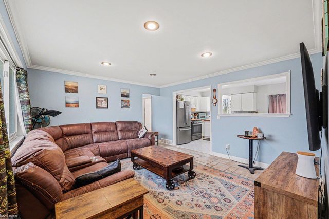 11160 Lesure Drive, Sterling Heights, MI 48312