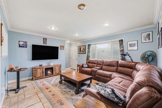 11160 Lesure Drive, Sterling Heights, MI 48312