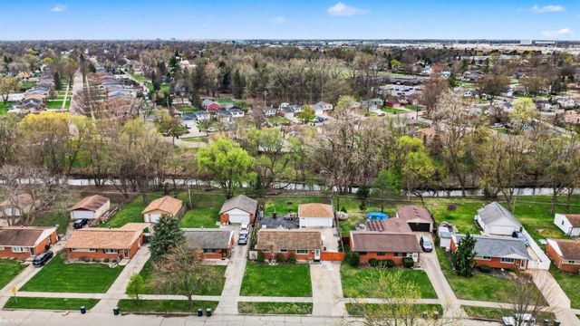 11160 Lesure Drive, Sterling Heights, MI 48312