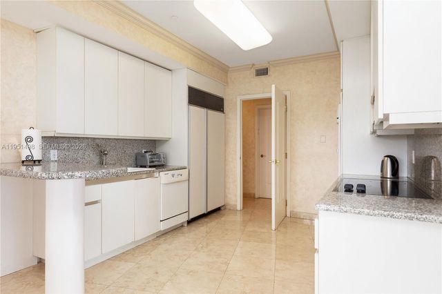 9601 Collins Ave 507, Bal Harbour, FL 33154