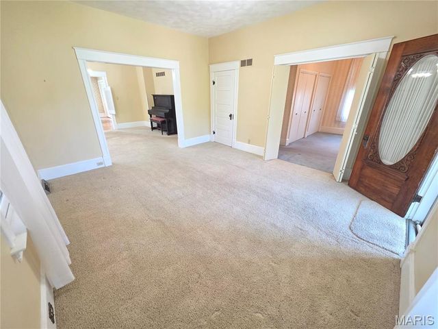 672 Jefferson Street, Ste Genevieve, MO 63670