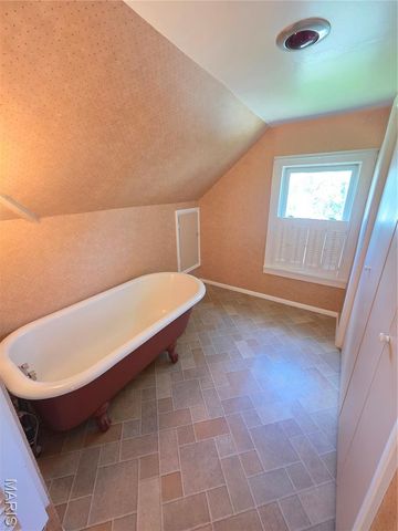 672 Jefferson Street, Ste Genevieve, MO 63670