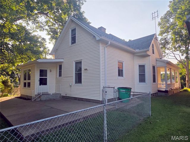 672 Jefferson Street, Ste Genevieve, MO 63670