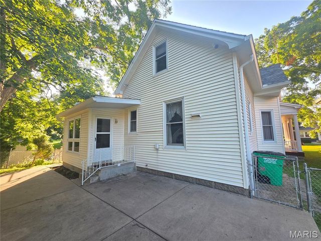 672 Jefferson Street, Ste Genevieve, MO 63670