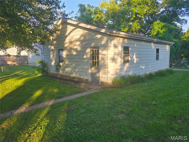 672 Jefferson Street, Ste Genevieve, MO 63670