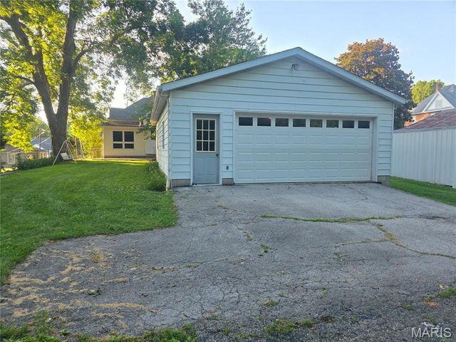 672 Jefferson Street, Ste Genevieve, MO 63670