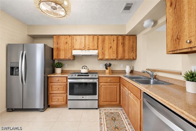 25484 Cockleshell DR 902, Bonita Springs, FL 34135