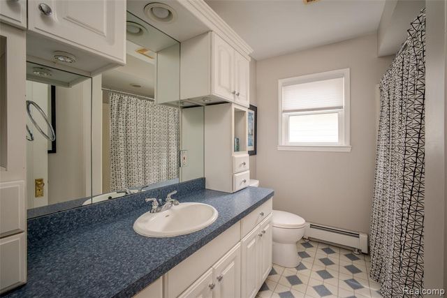 1051 Hartsough Street, Plymouth, MI 48170