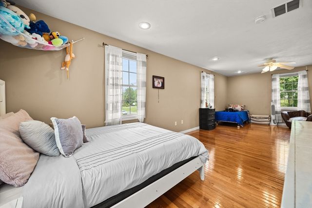 64 Railroad Avenue, Taunton, MA 02780