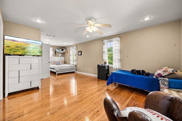64 Railroad Avenue, Taunton, MA 02780