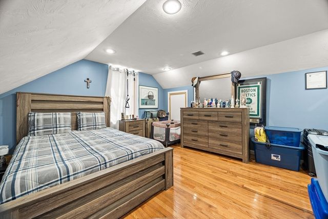 64 Railroad Avenue, Taunton, MA 02780