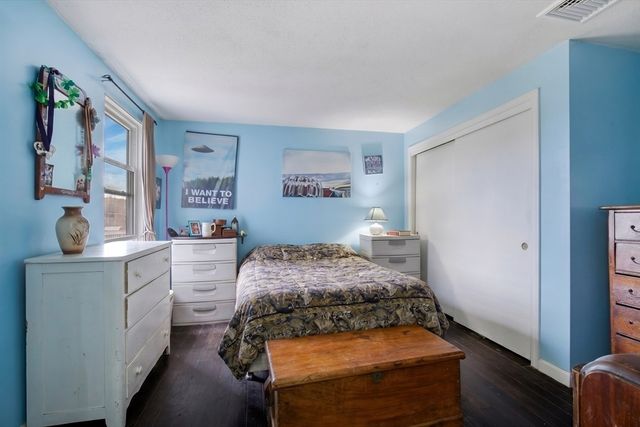 2 Marc Dr 2B7, Plymouth, MA 02360