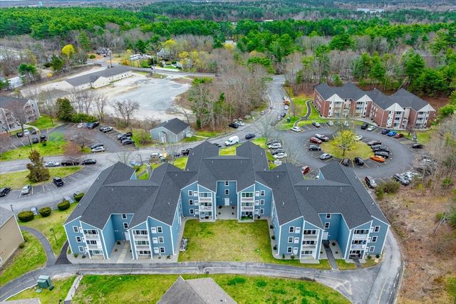 2 Marc Dr 2B7, Plymouth, MA 02360