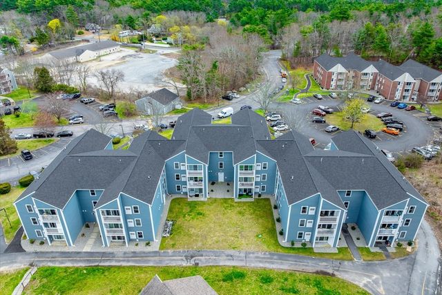 2 Marc Dr 2B7, Plymouth, MA 02360