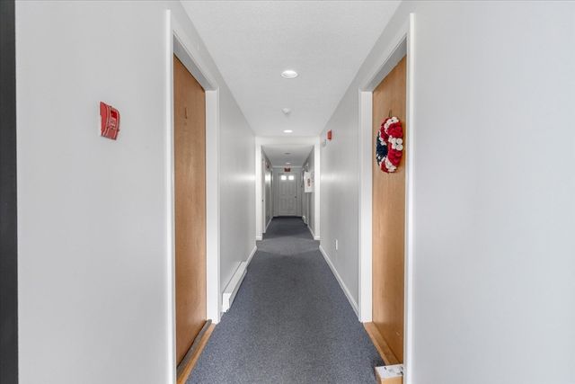2 Marc Dr 2B7, Plymouth, MA 02360