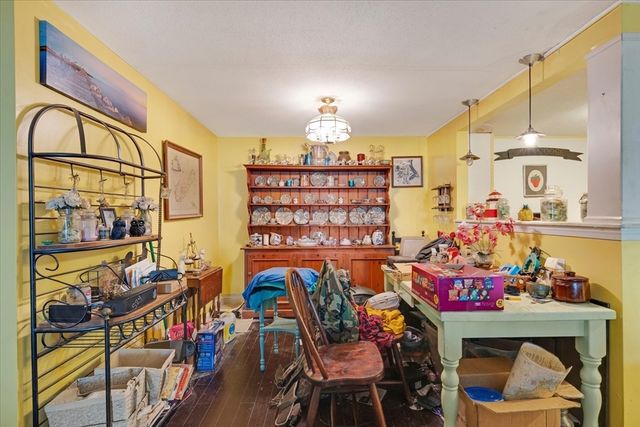 2 Marc Dr 2B7, Plymouth, MA 02360