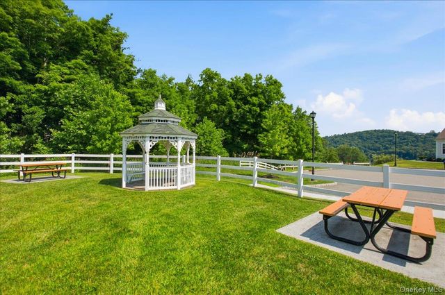 4 Reese Court, Carmel, NY 10512
