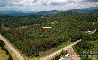 60 Upper Roberts Branch Road, Weaverville, NC 28787