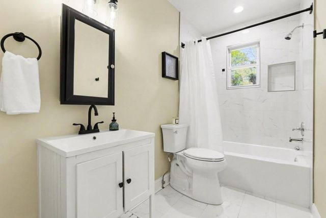 1809 Walker Avenue, Atlanta, GA 30337