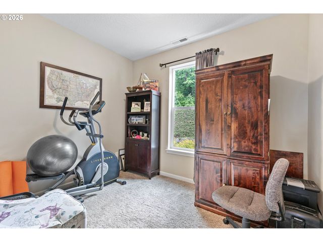 962 S 66TH Pl, Springfield, OR 97478