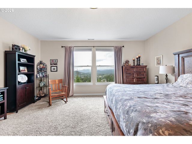 962 S 66TH Pl, Springfield, OR 97478