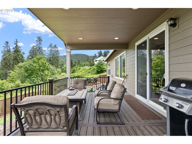 962 S 66TH Pl, Springfield, OR 97478