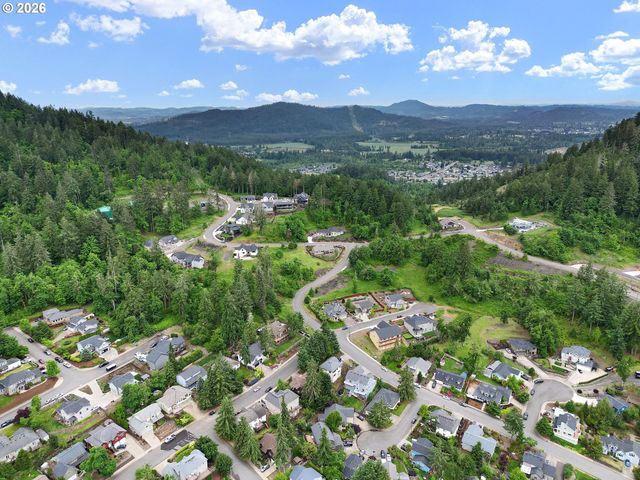 962 S 66TH Pl, Springfield, OR 97478