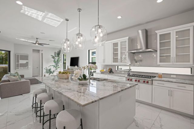 7015 NW 27th Avenue, Boca Raton, FL 33496