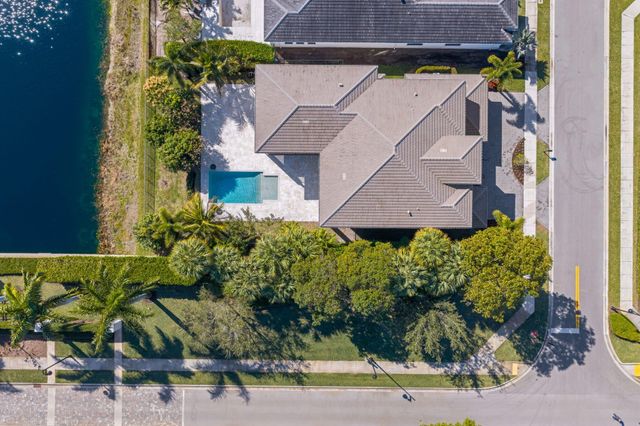7015 NW 27th Avenue, Boca Raton, FL 33496