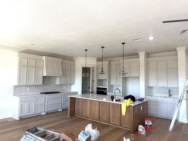 1614 Hunt DR, Salado, TX 76571